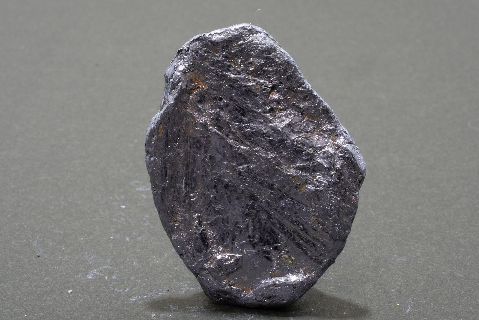 輝水鉛鉱 (Molybdenite)