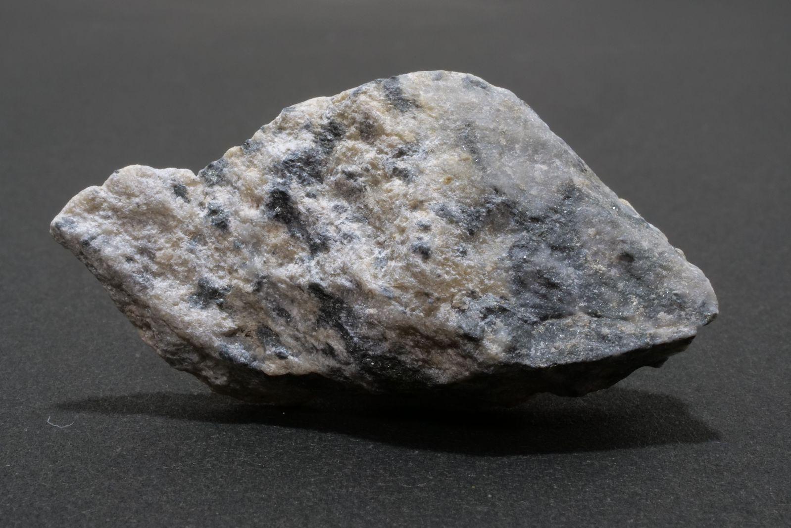 アルタイ鉱、テルル鉛鉱 (Altaite)